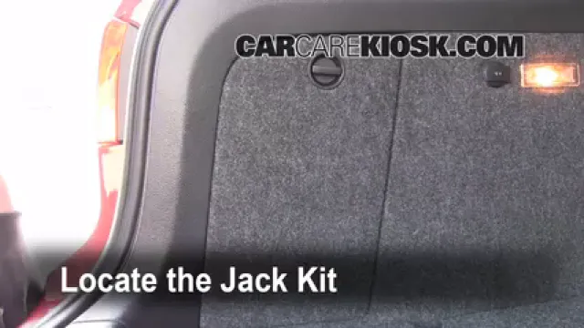 2011 Volkswagen Tiguan SE 2.0L 4 Cyl. Turbo Levantar auto Usar el gato para levantar el auto